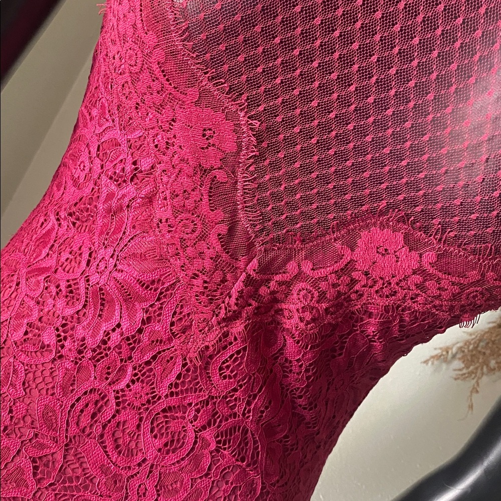 Express Burgundy Flirty Lace Bodysuit Top - Picture 11 of 13
